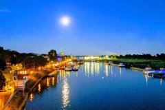Ruhrort bei Nacht