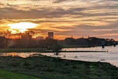 Sonnenuntergang am Rhein